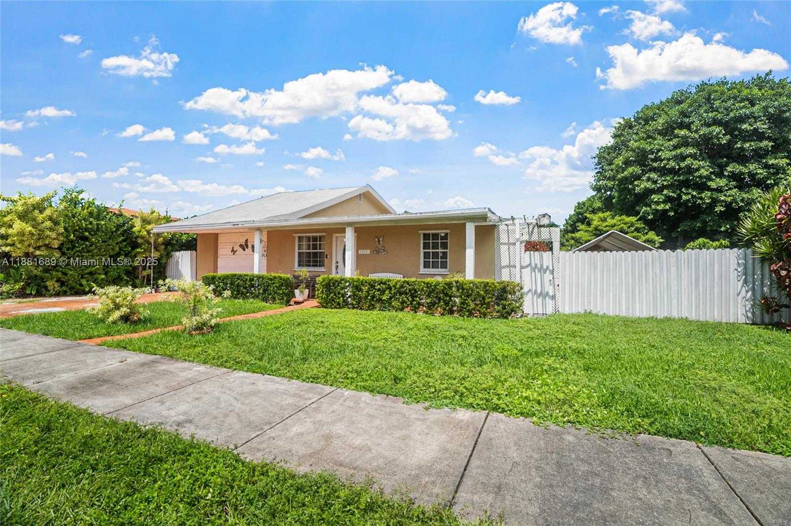 Small Image of 10031 SOUTH WEST 46TH ST, Miami Number 37