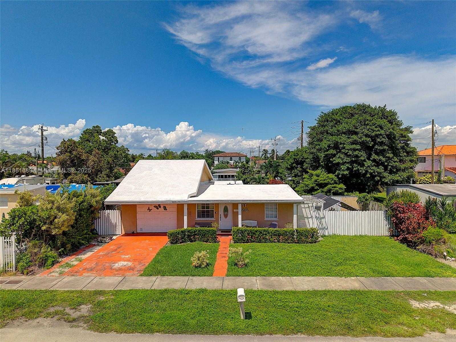 Small Image of 10031 SOUTH WEST 46TH ST, Miami Number 40