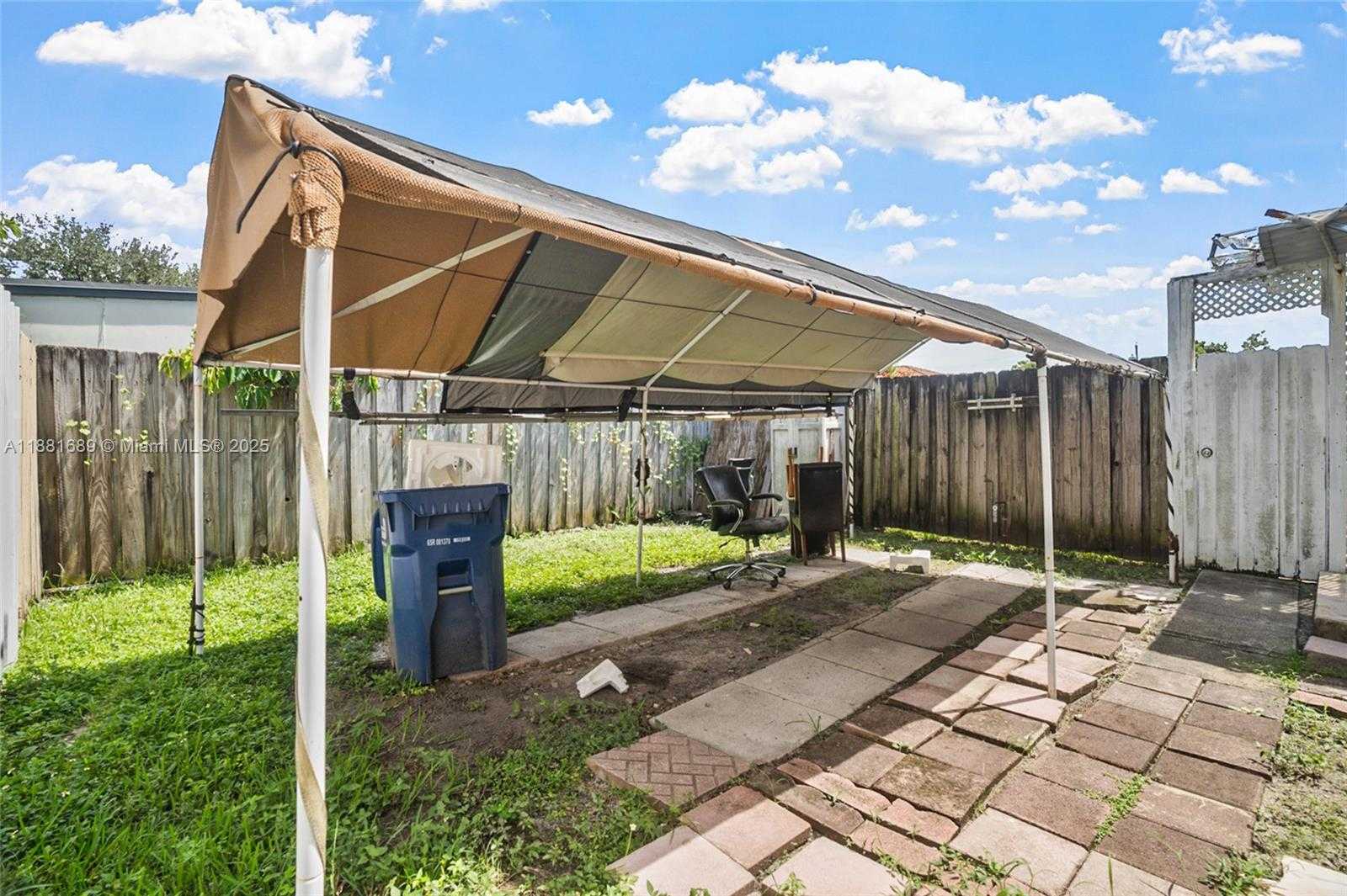 Small Image of 10031 SOUTH WEST 46TH ST, Miami Number 6