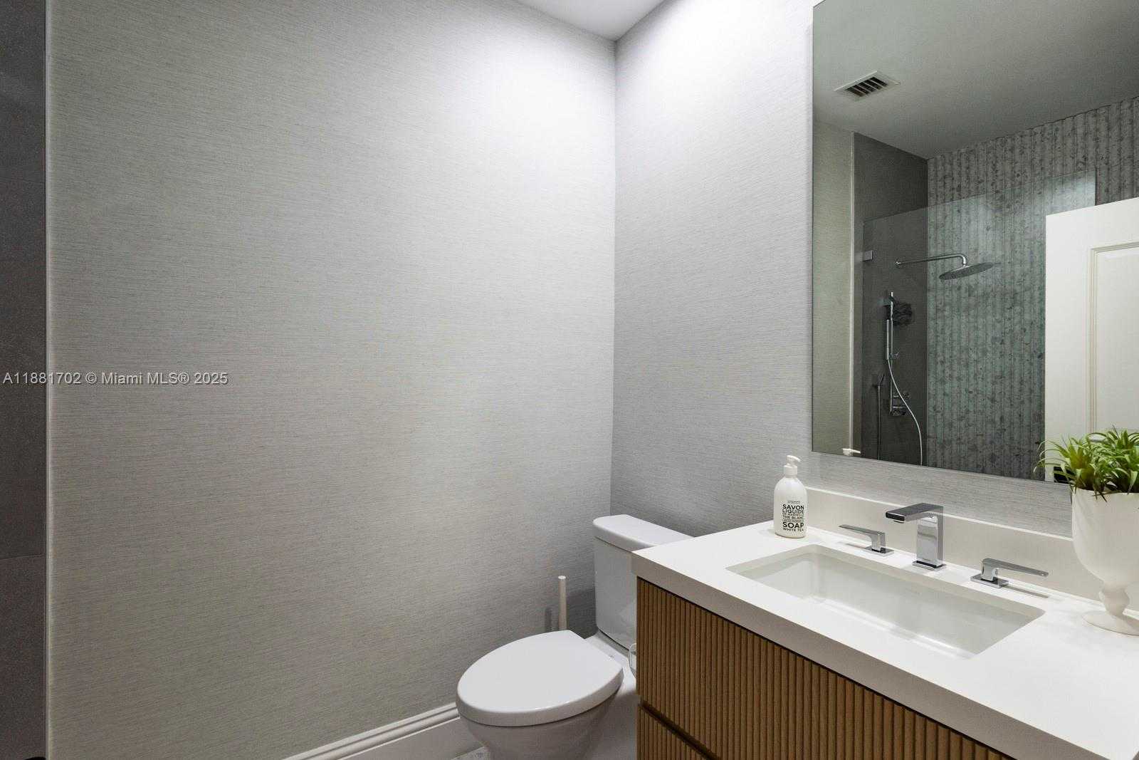 Small Image of 11645 SOUTH WEST 69TH AVE, Pinecrest Number 24