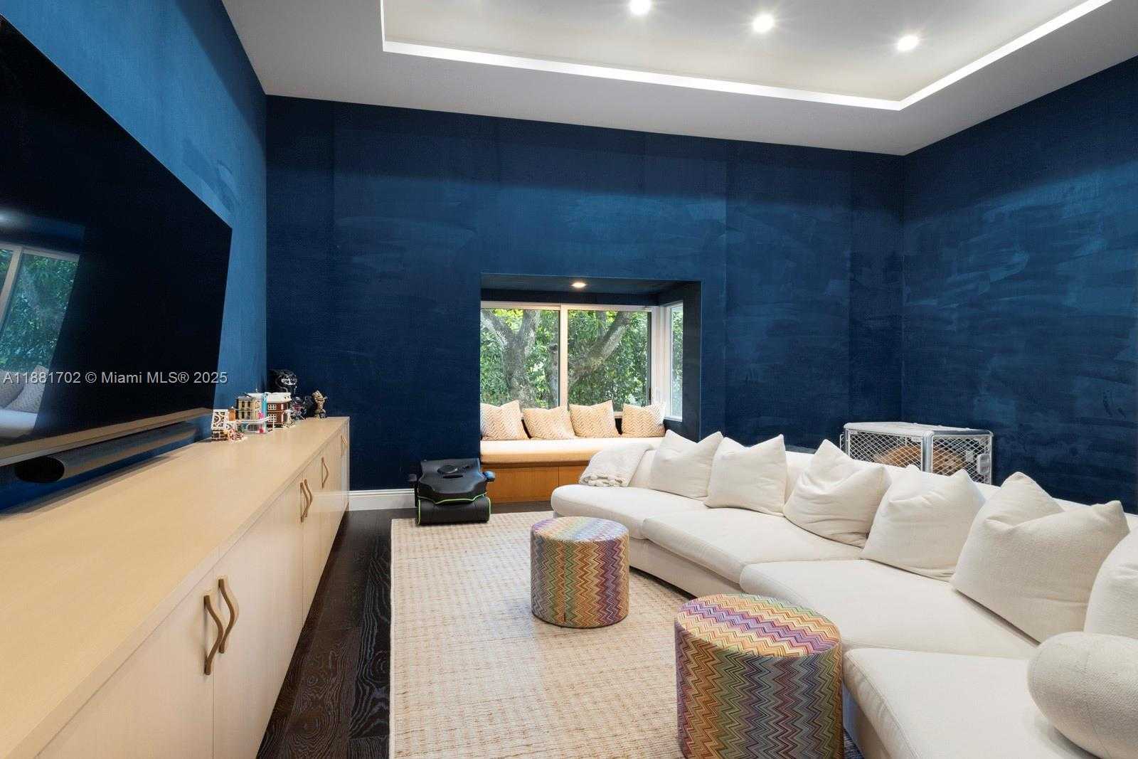 Small Image of 11645 SOUTH WEST 69TH AVE, Pinecrest Number 26