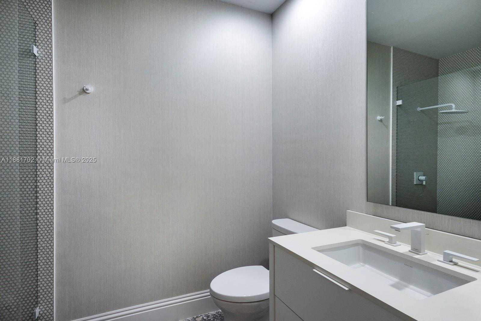 Small Image of 11645 SOUTH WEST 69TH AVE, Pinecrest Number 28