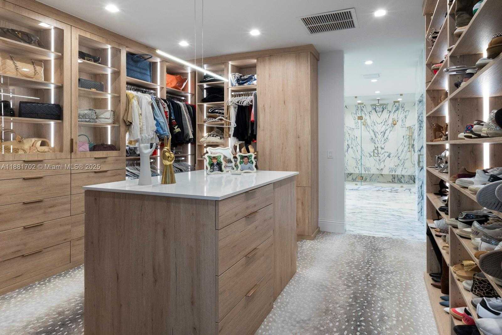 Small Image of 11645 SOUTH WEST 69TH AVE, Pinecrest Number 38