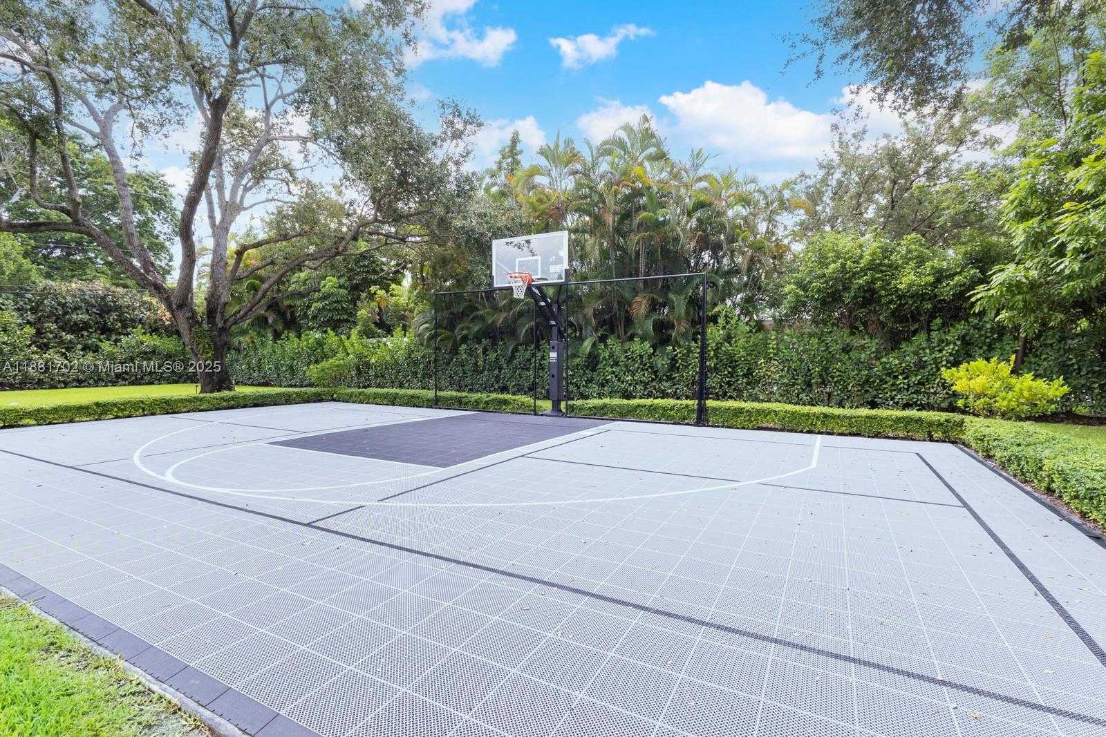 Small Image of 11645 SOUTH WEST 69TH AVE, Pinecrest Number 44