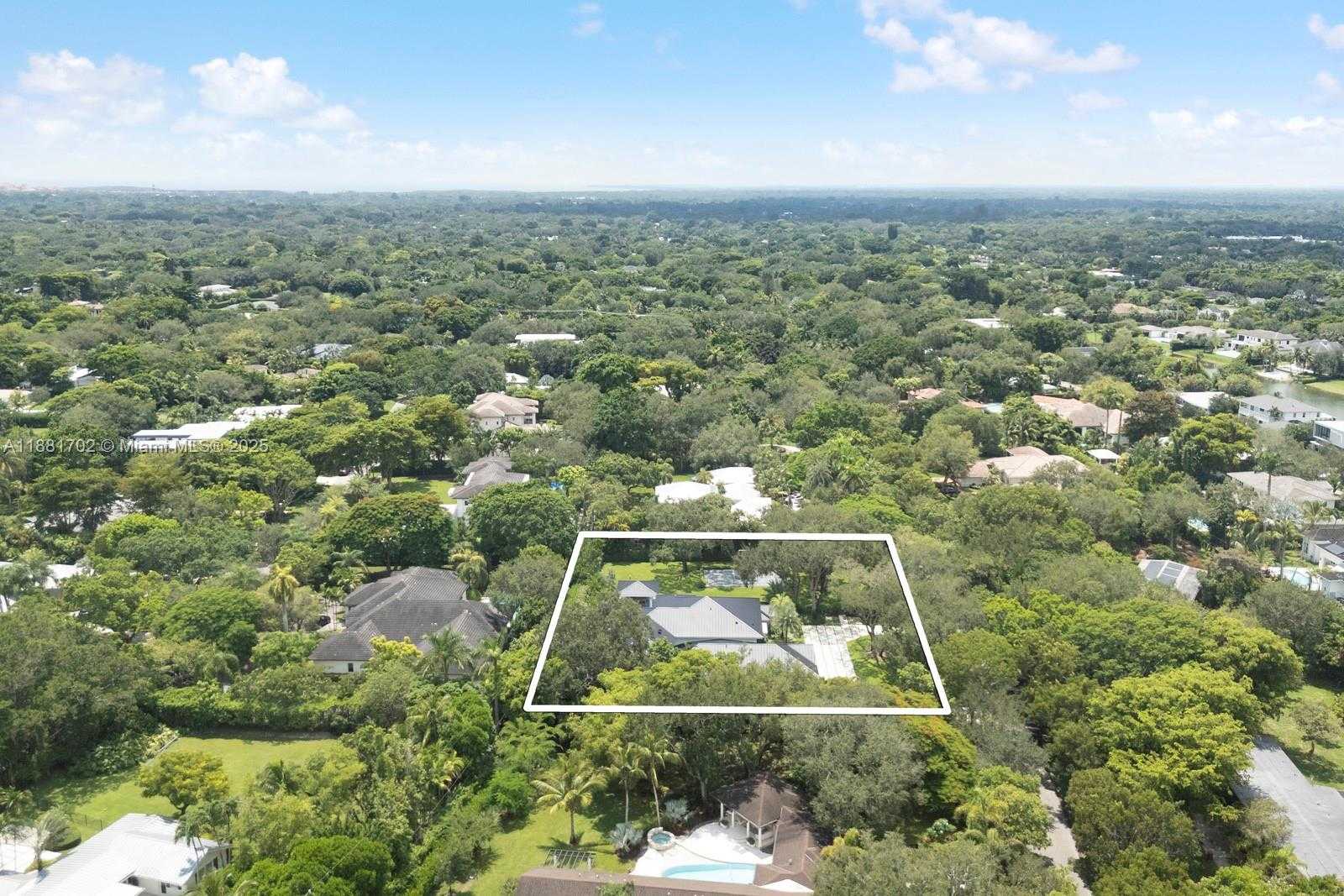 Small Image of 11645 SOUTH WEST 69TH AVE, Pinecrest Number 52