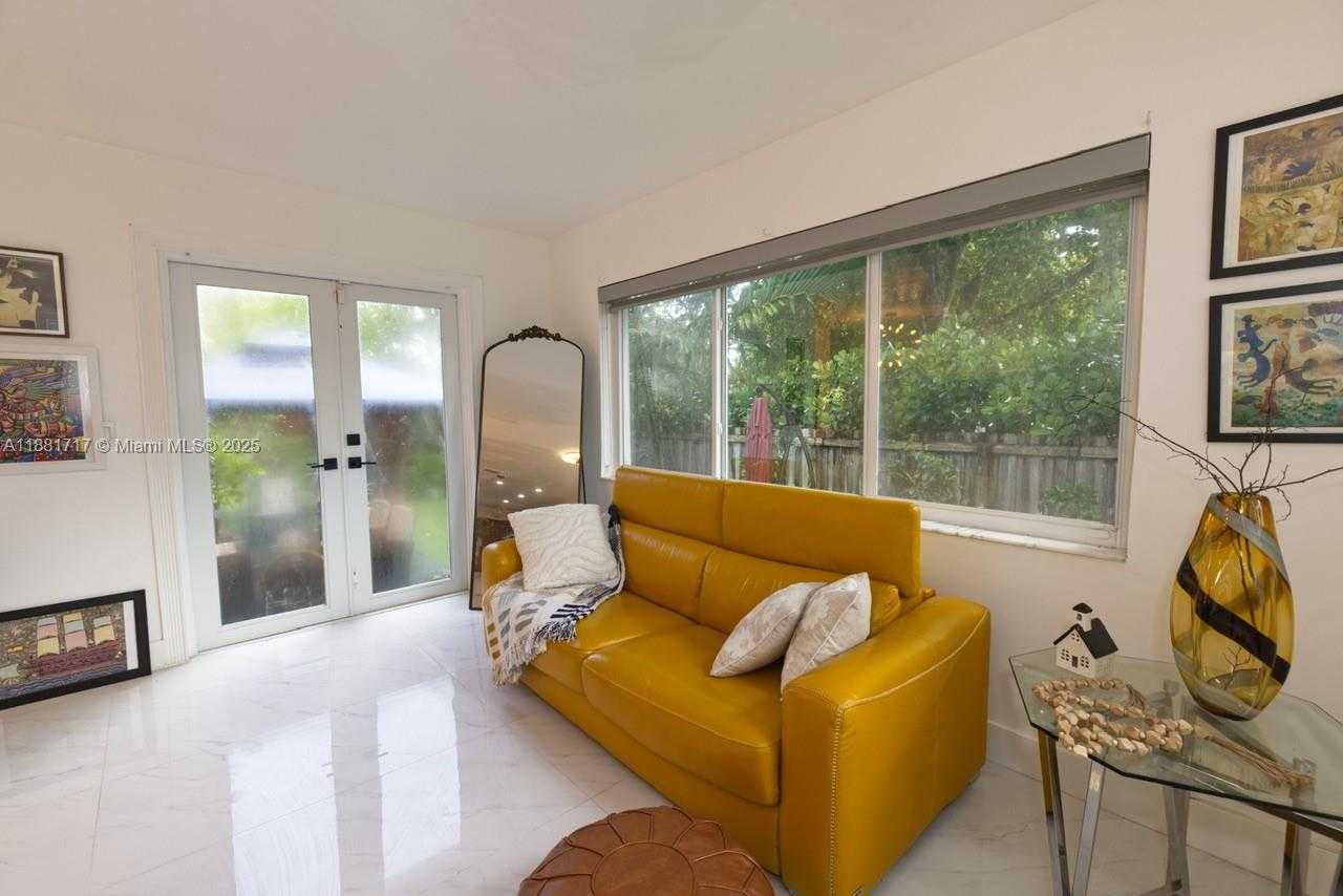 Small Image of 795 NORTH EAST 146 ST, North Miami Number 14