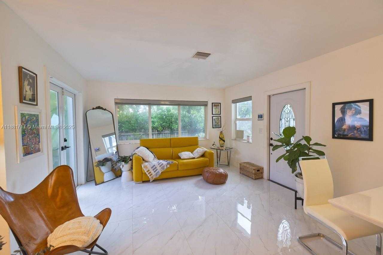 Small Image of 795 NORTH EAST 146 ST, North Miami Number 33