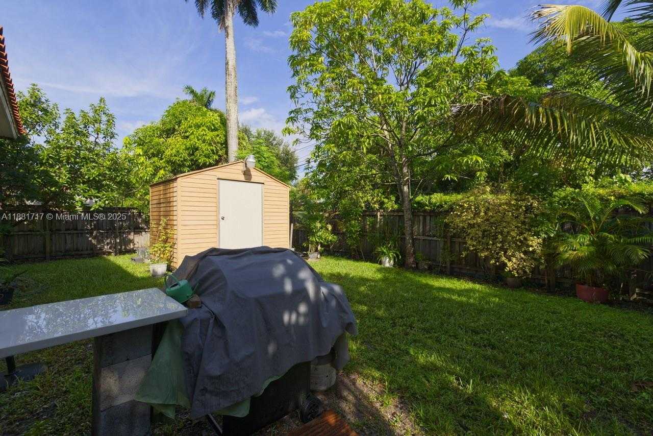 Small Image of 795 NORTH EAST 146 ST, North Miami Number 37