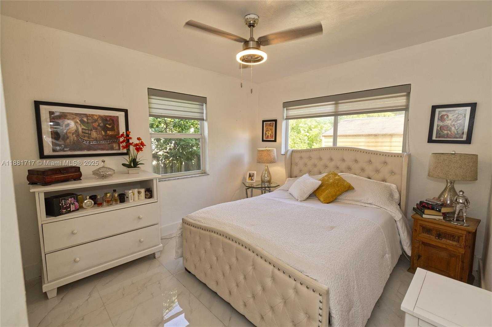 Small Image of 795 NORTH EAST 146 ST, North Miami Number 7