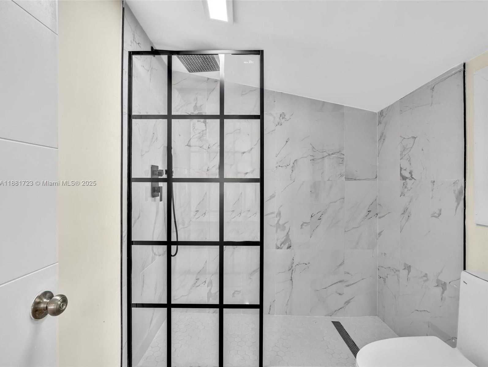 Small Image of 5710 RALEIGH ST, Hollywood Number 13