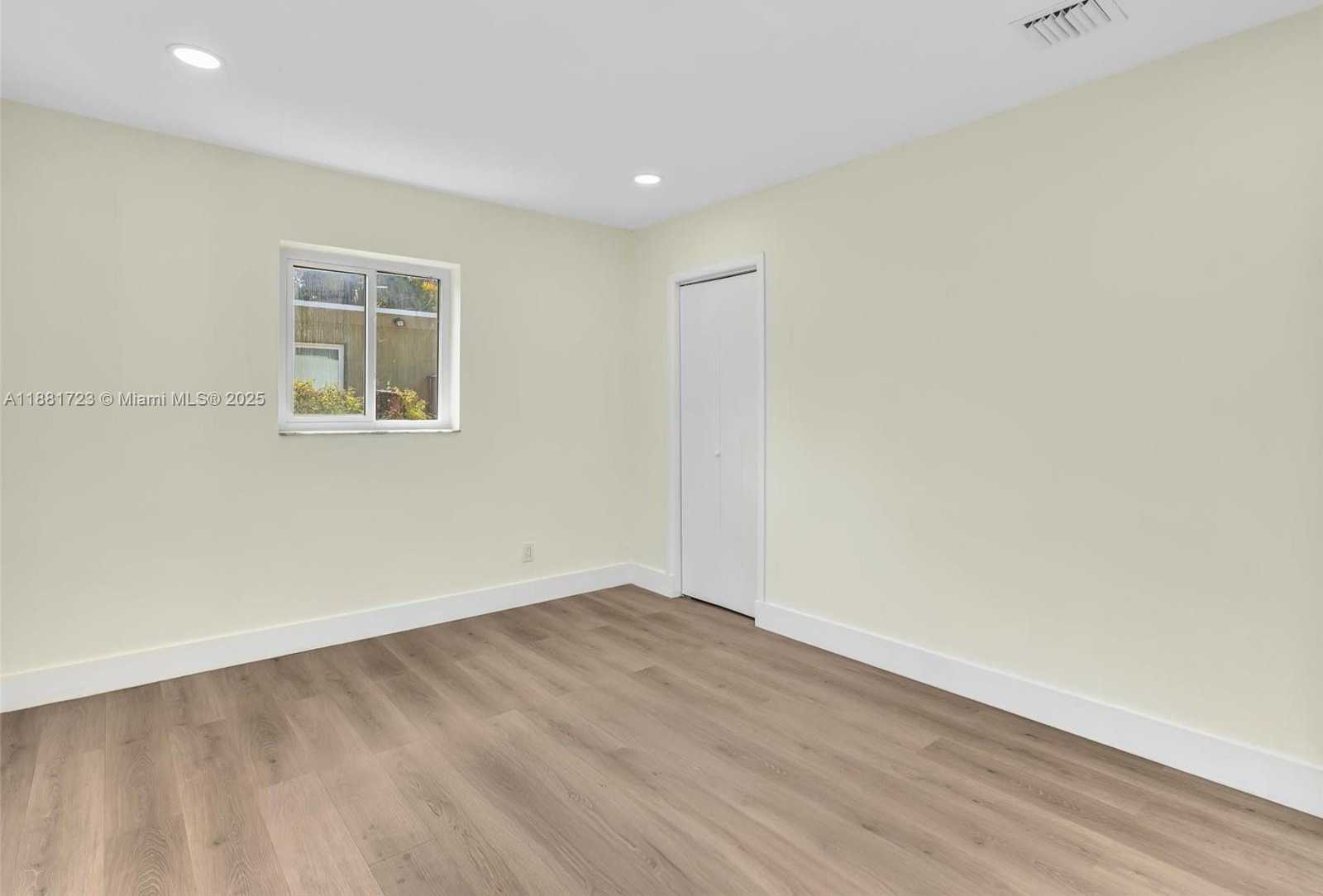 Small Image of 5710 RALEIGH ST, Hollywood Number 18