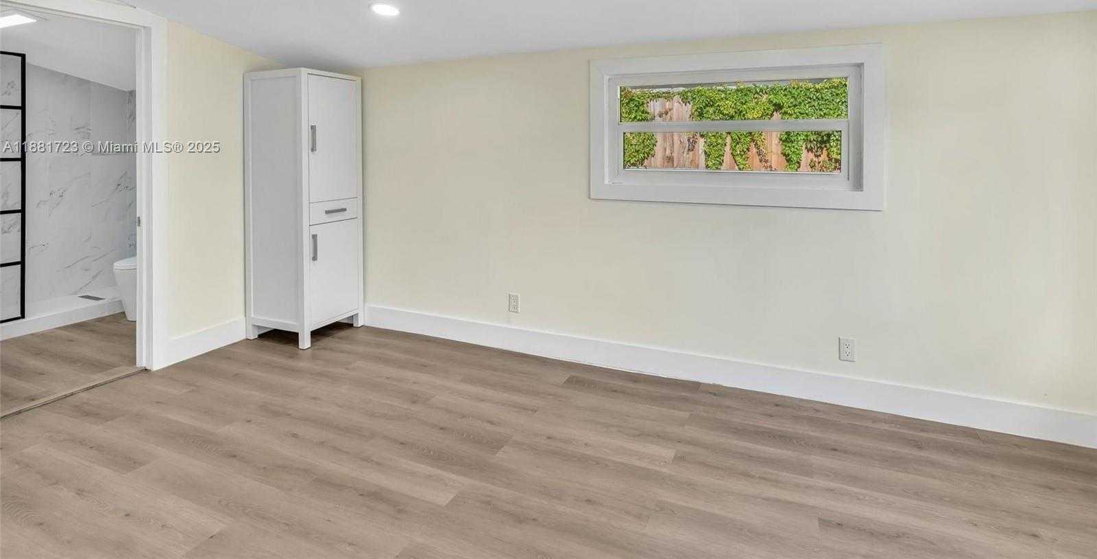 Small Image of 5710 RALEIGH ST, Hollywood Number 25