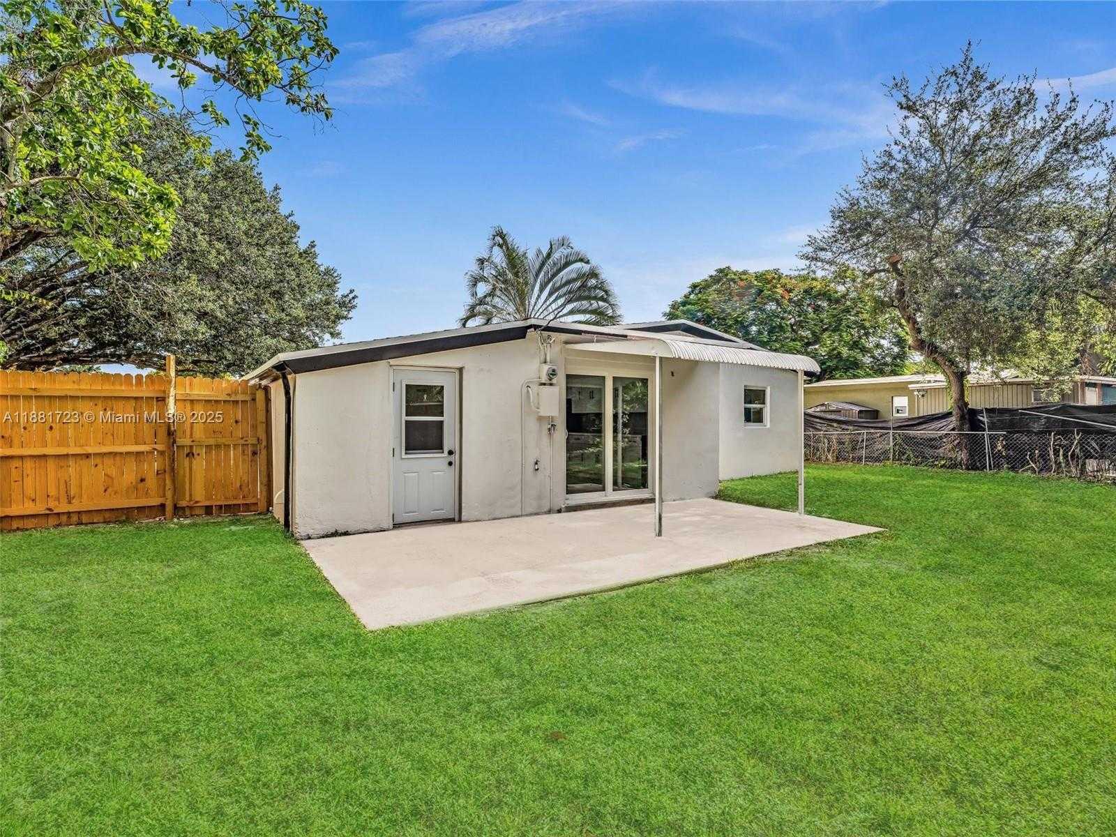 Small Image of 5710 RALEIGH ST, Hollywood Number 34