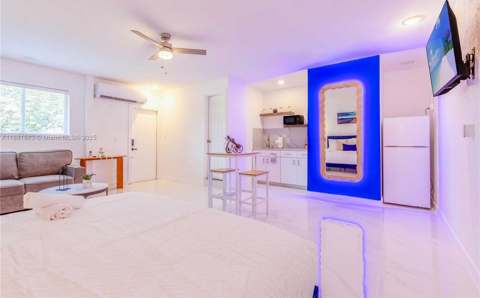 Small Image of 1511 SOUTH WEST 4TH PL, Cape Coral Number 45