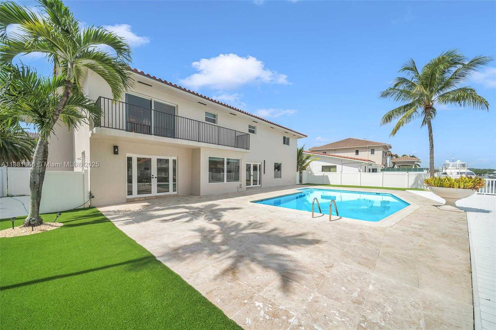 Small Image of 3341 NORTH EAST 170TH ST, North Miami Beach Number 16