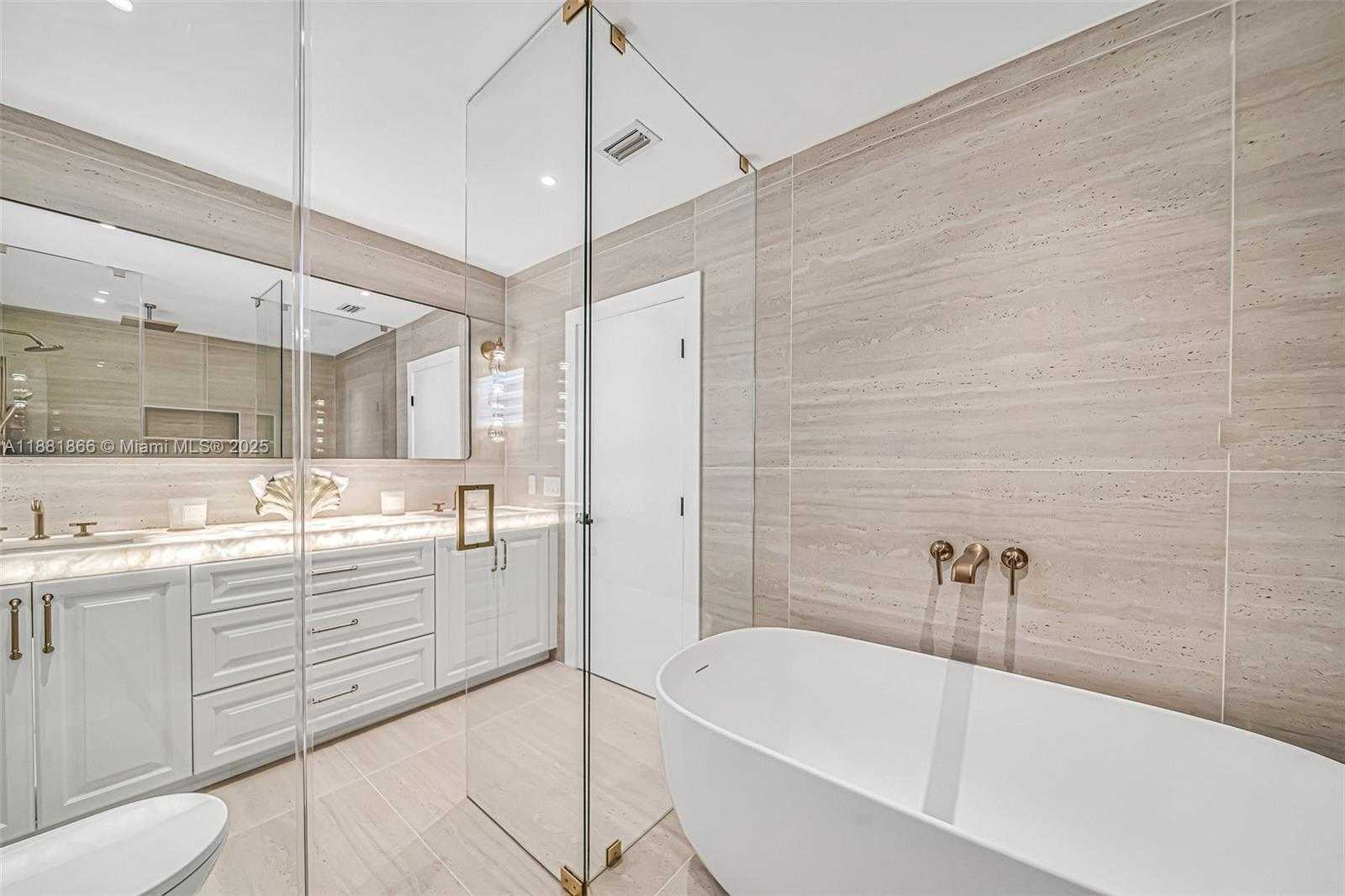 Small Image of 3341 NORTH EAST 170TH ST, North Miami Beach Number 37