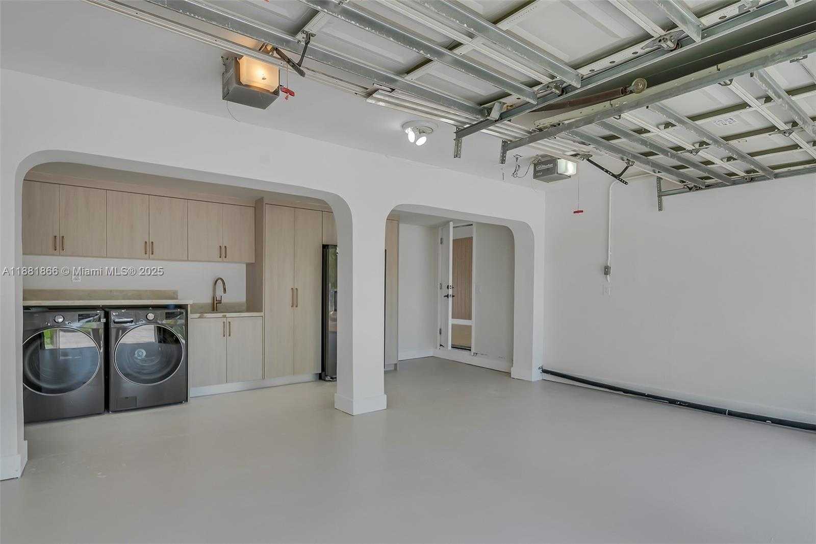 Small Image of 3341 NORTH EAST 170TH ST, North Miami Beach Number 50