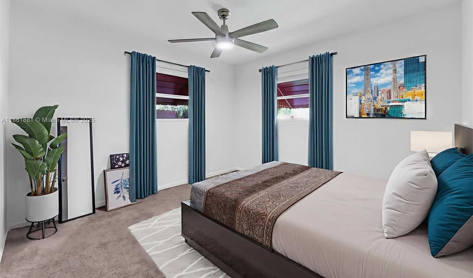 Small Image of 2831 MONROE ST, Hollywood Number 14