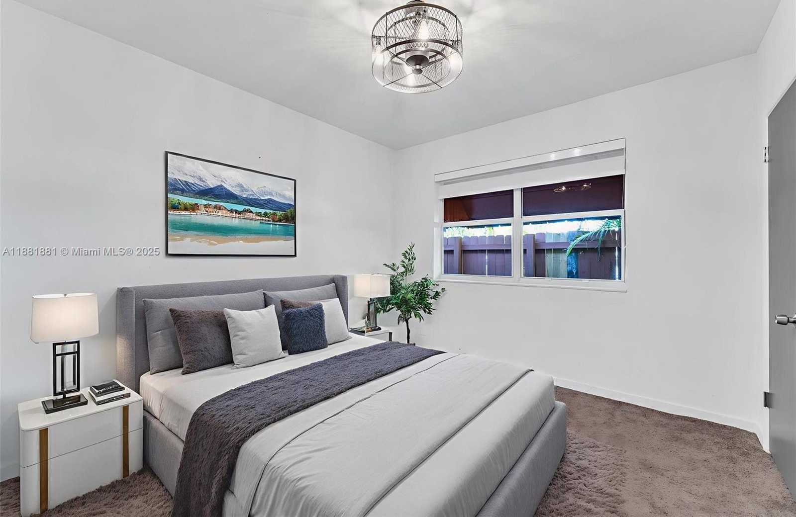 Small Image of 2831 MONROE ST, Hollywood Number 15