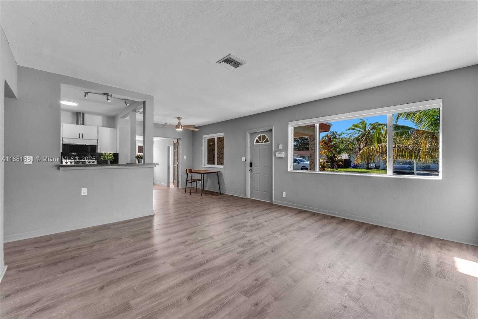 Small Image of 2831 MONROE ST, Hollywood Number 26
