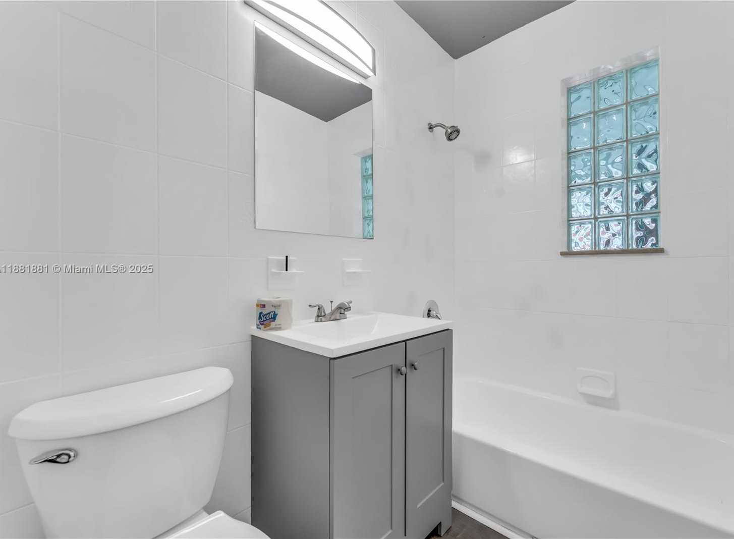 Small Image of 2831 MONROE ST, Hollywood Number 28