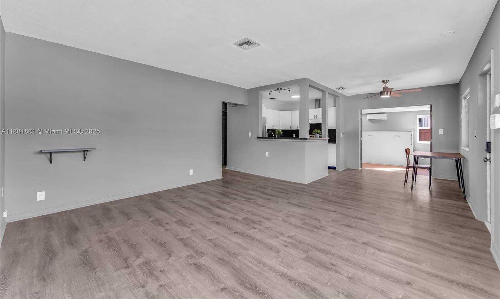 Small Image of 2831 MONROE ST, Hollywood Number 5