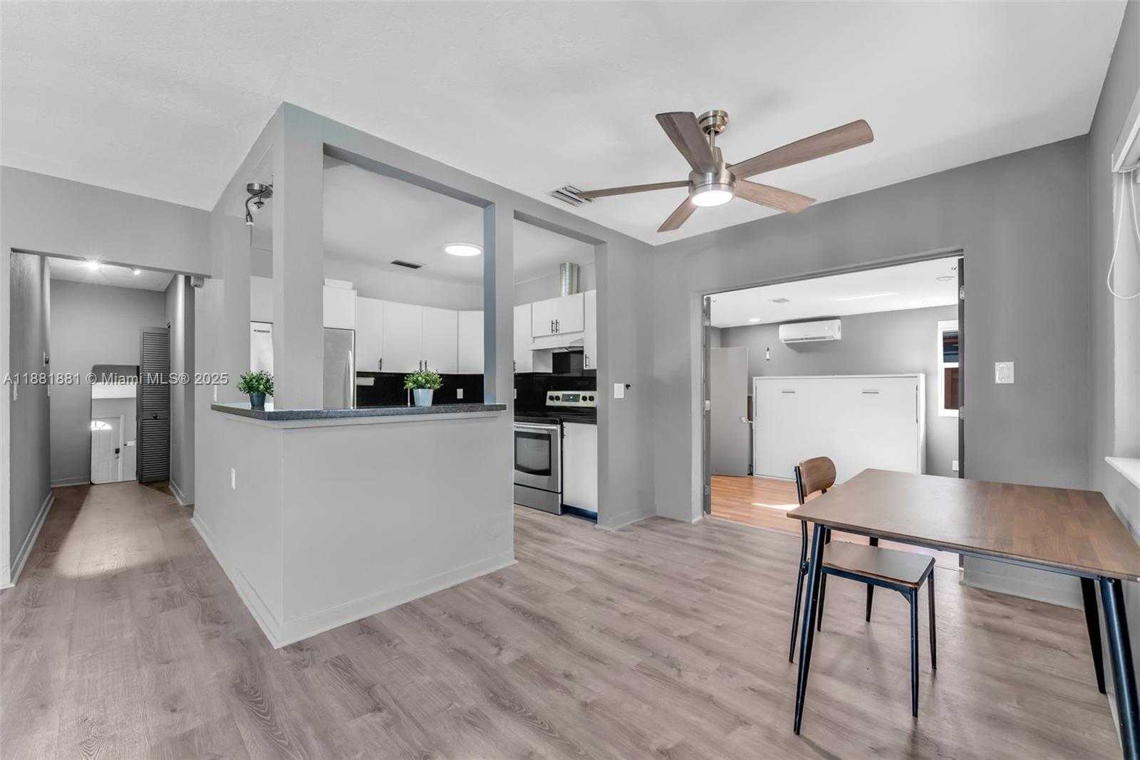 Small Image of 2831 MONROE ST, Hollywood Number 6