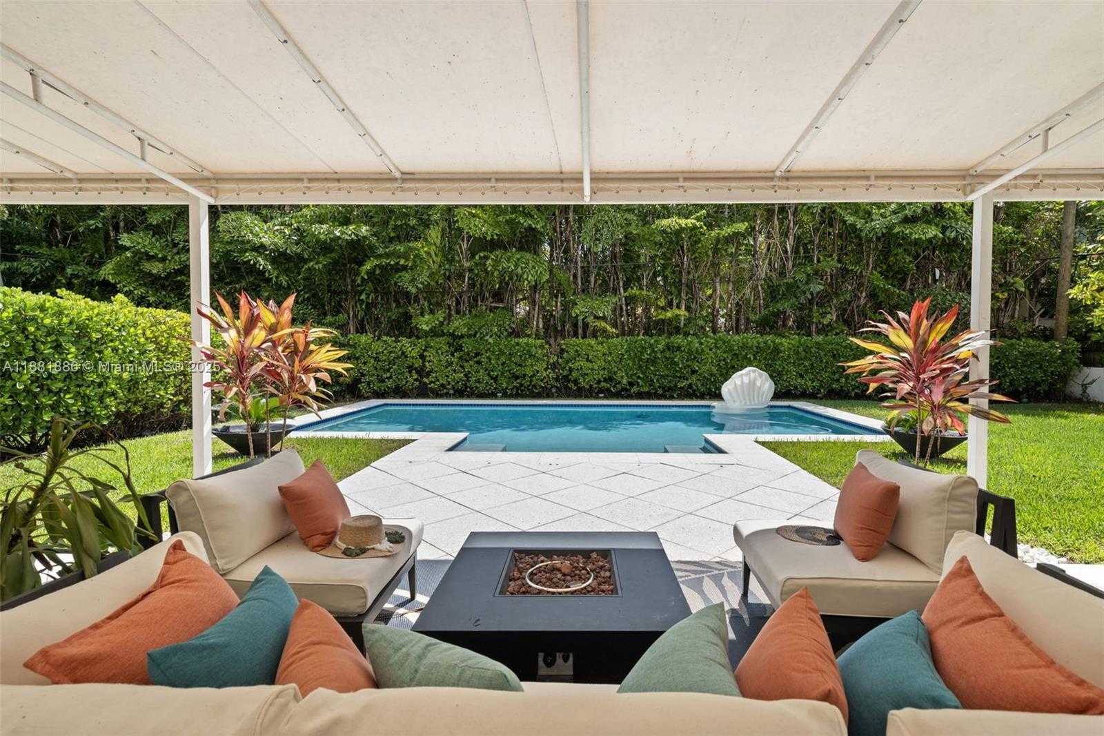 Small Image of 600 NORTH EAST 55TH TER, Miami Number 18