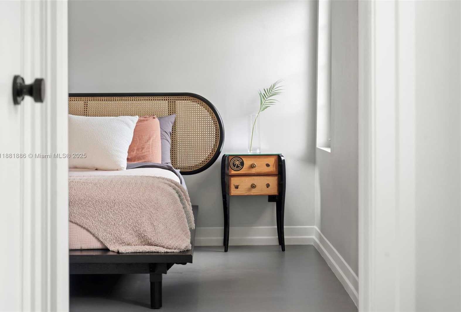 Small Image of 600 NORTH EAST 55TH TER, Miami Number 21