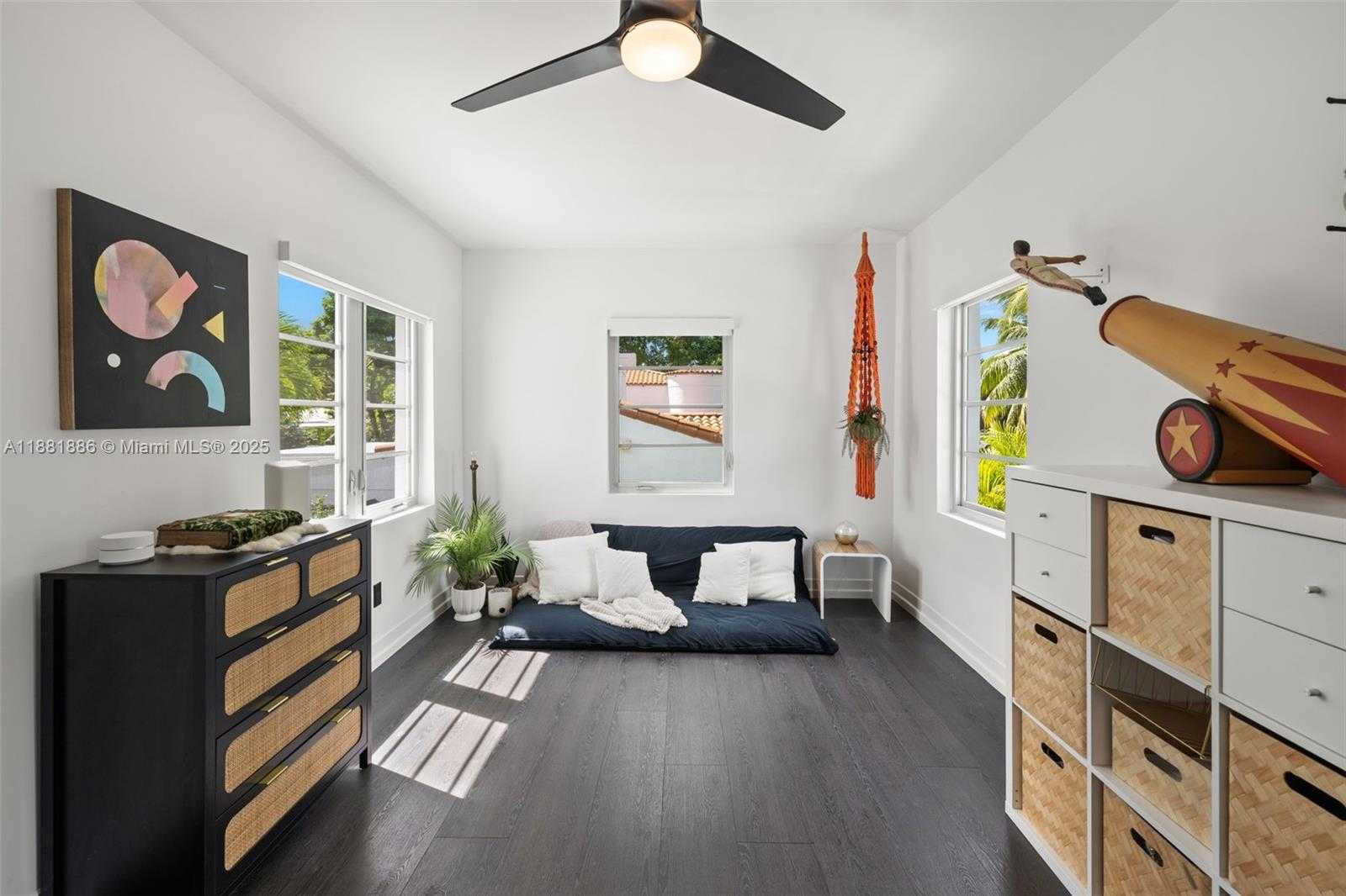 Small Image of 600 NORTH EAST 55TH TER, Miami Number 32