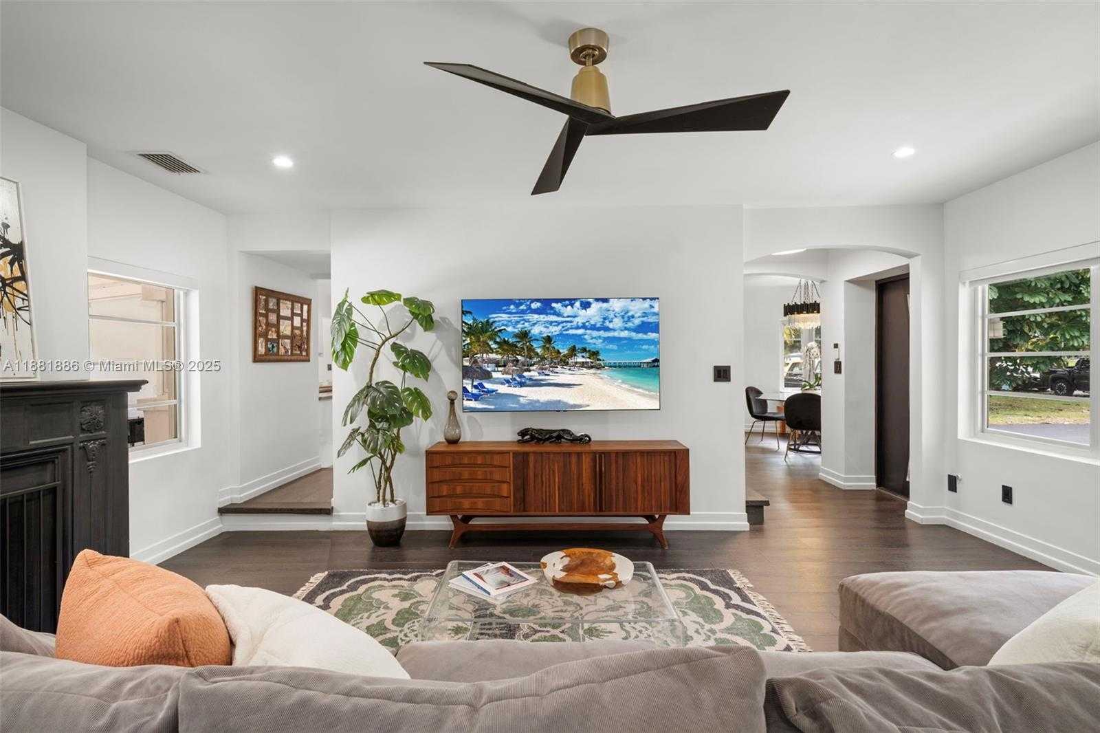 Small Image of 600 NORTH EAST 55TH TER, Miami Number 7