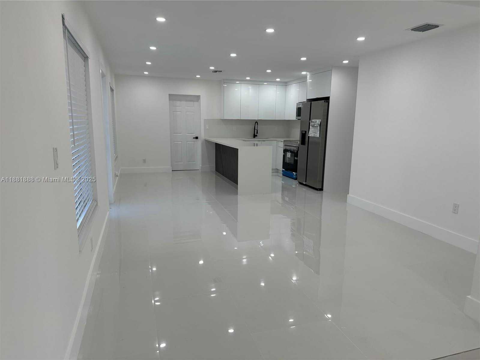 Small Image of 20181 NORTH WEST 14TH PL, Miami Gardens Number 12
