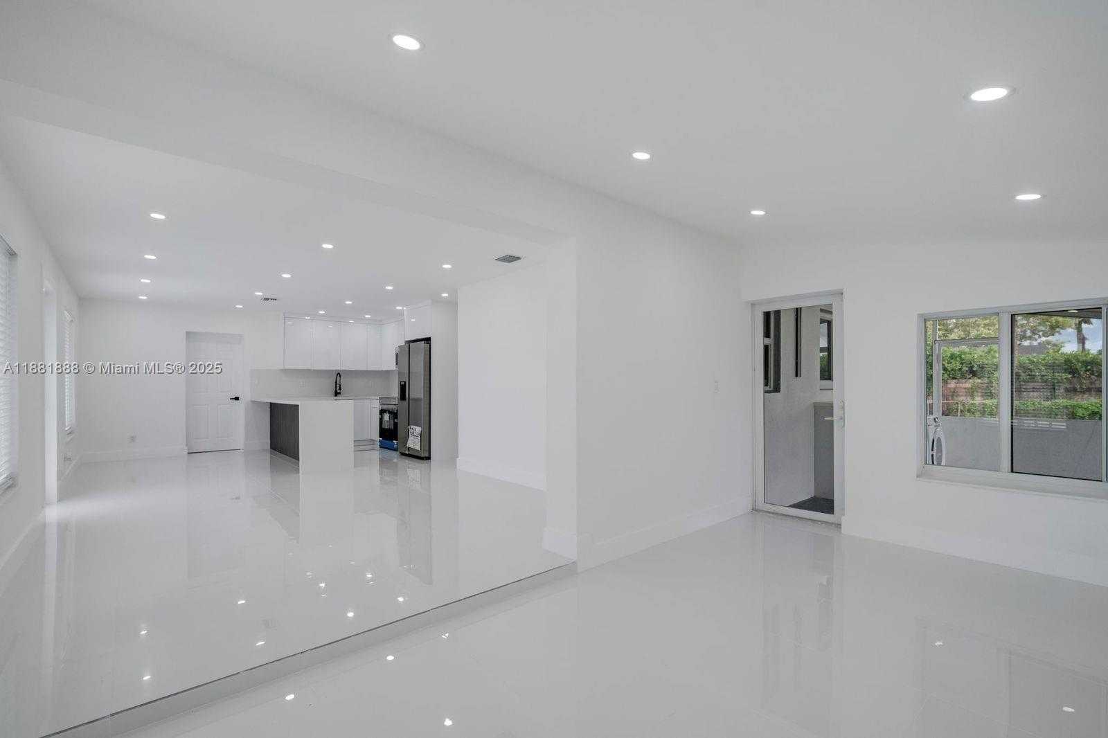 Small Image of 20181 NORTH WEST 14TH PL, Miami Gardens Number 13