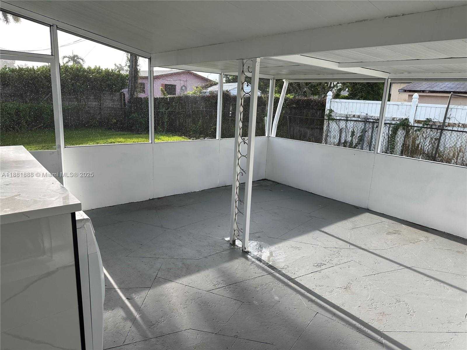 Small Image of 20181 NORTH WEST 14TH PL, Miami Gardens Number 21