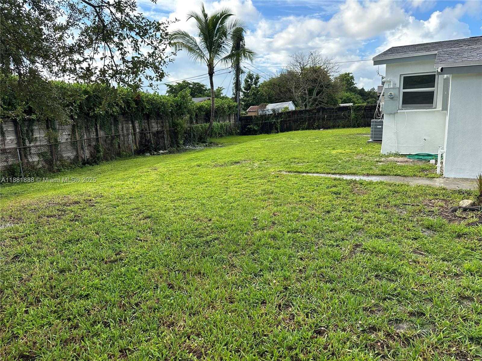 Small Image of 20181 NORTH WEST 14TH PL, Miami Gardens Number 27