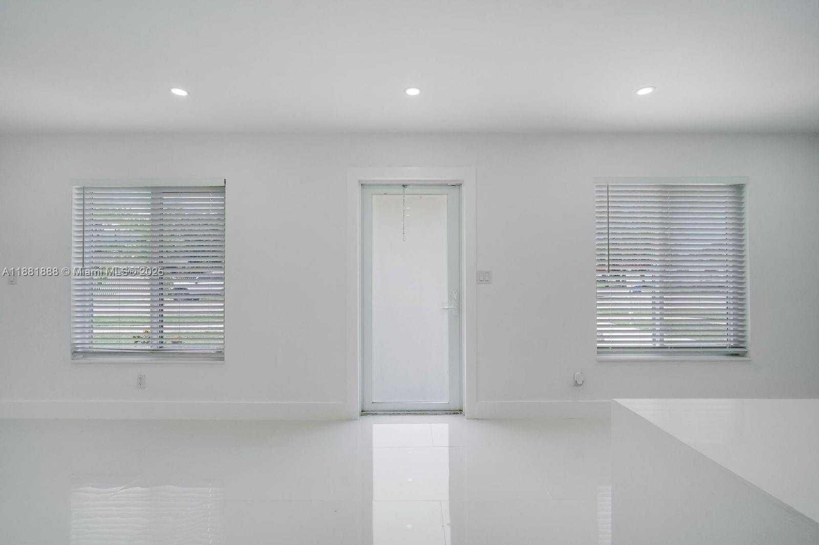 Small Image of 20181 NORTH WEST 14TH PL, Miami Gardens Number 4