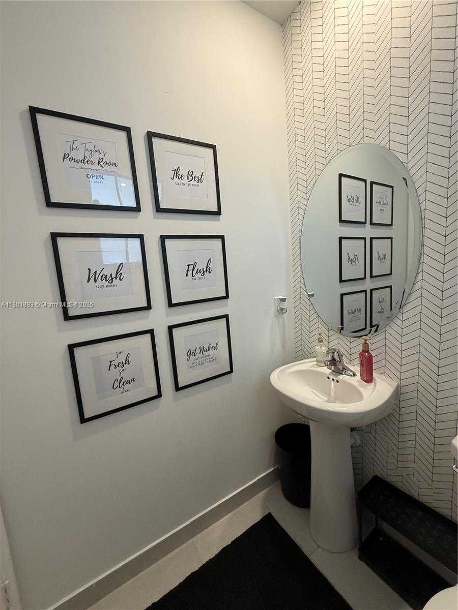 Small Image of 11855 NORTH WEST 46TH ST, Coral Springs Number 20