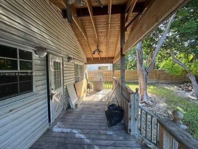 Small Image of 8920 SOUTH WEST 157TH ST, Palmetto Bay Number 15