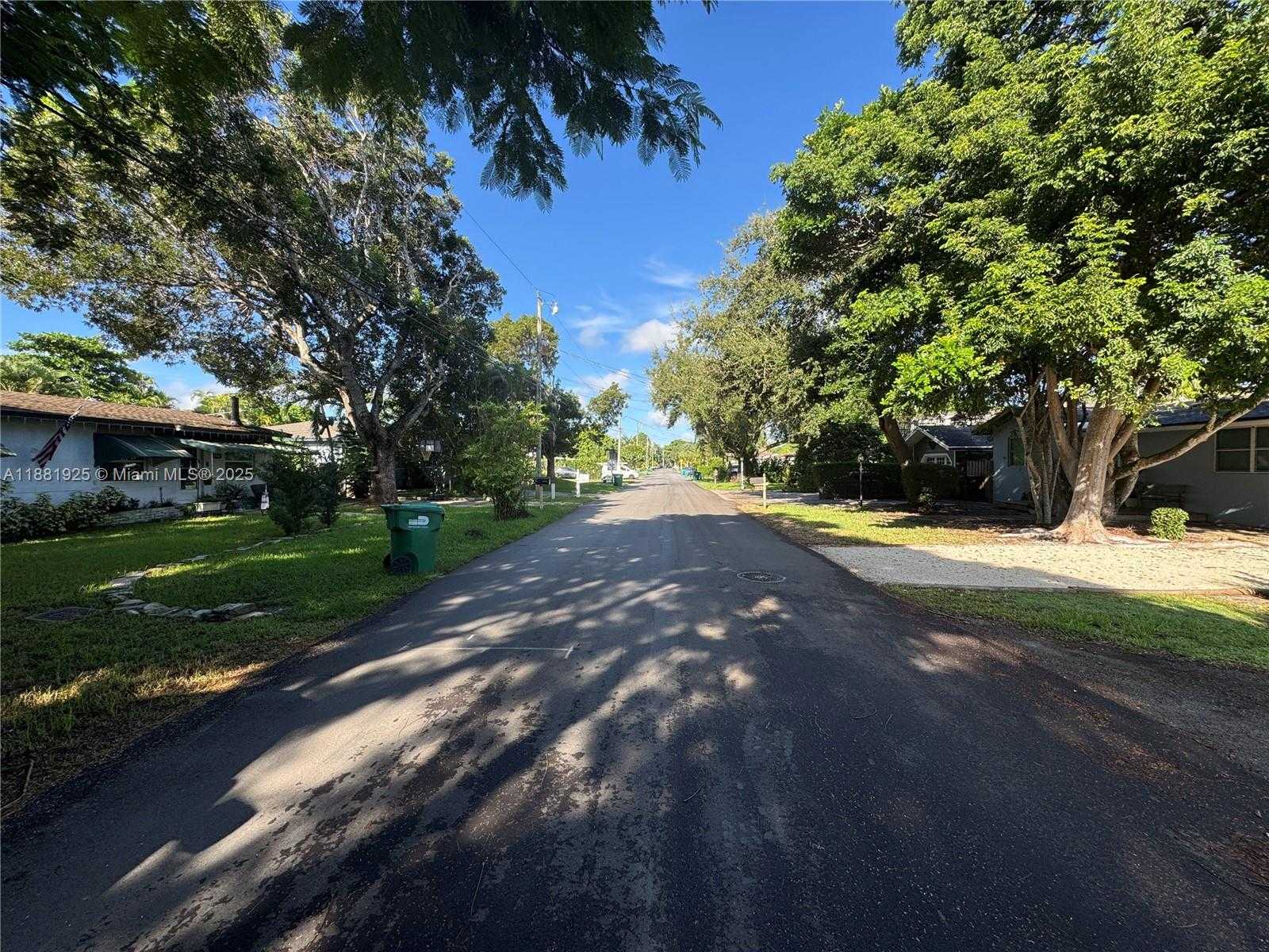 Small Image of 8920 SOUTH WEST 157TH ST, Palmetto Bay Number 5
