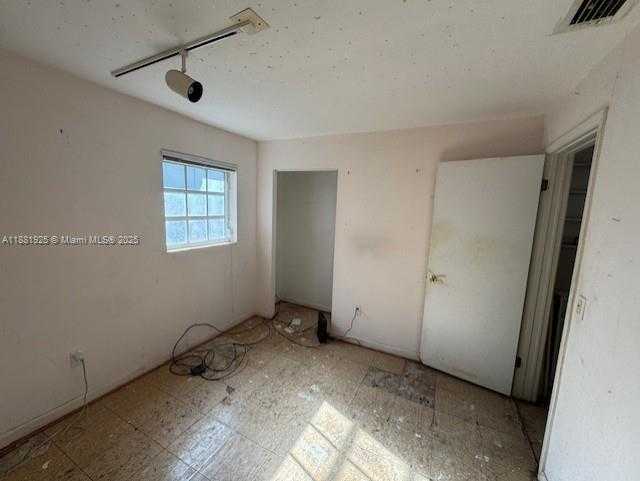 Small Image of 8920 SOUTH WEST 157TH ST, Palmetto Bay Number 9