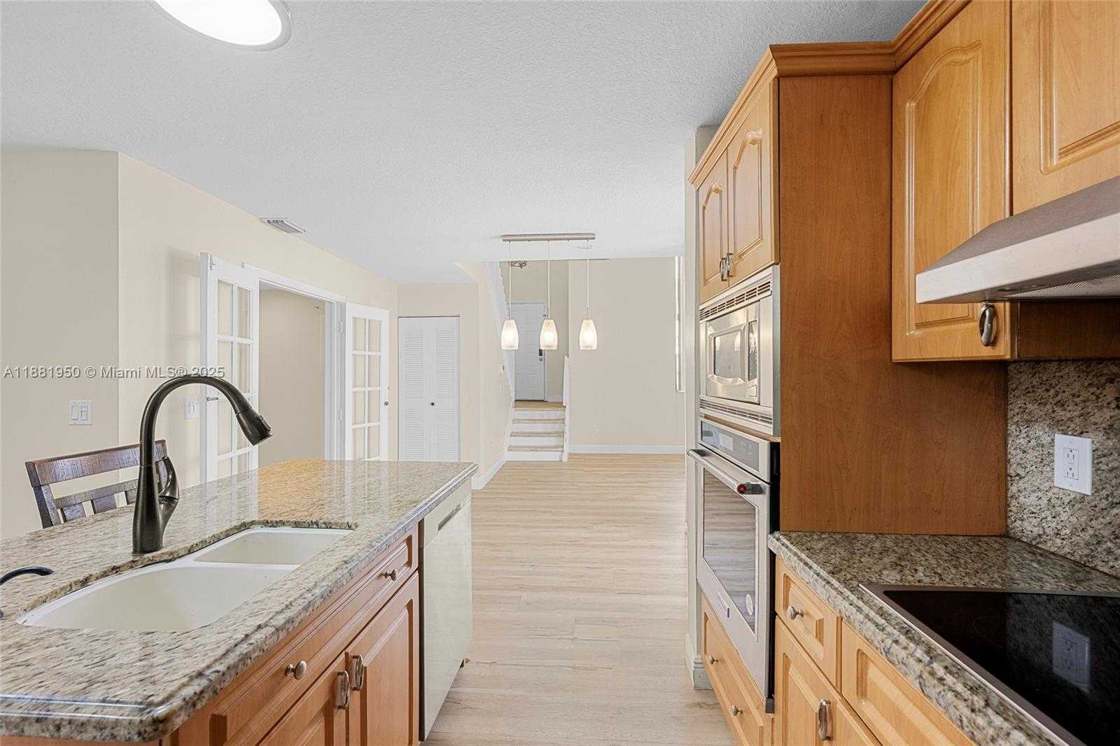 Small Image of 11862 NORTH WEST 13TH ST, Pembroke Pines Number 12