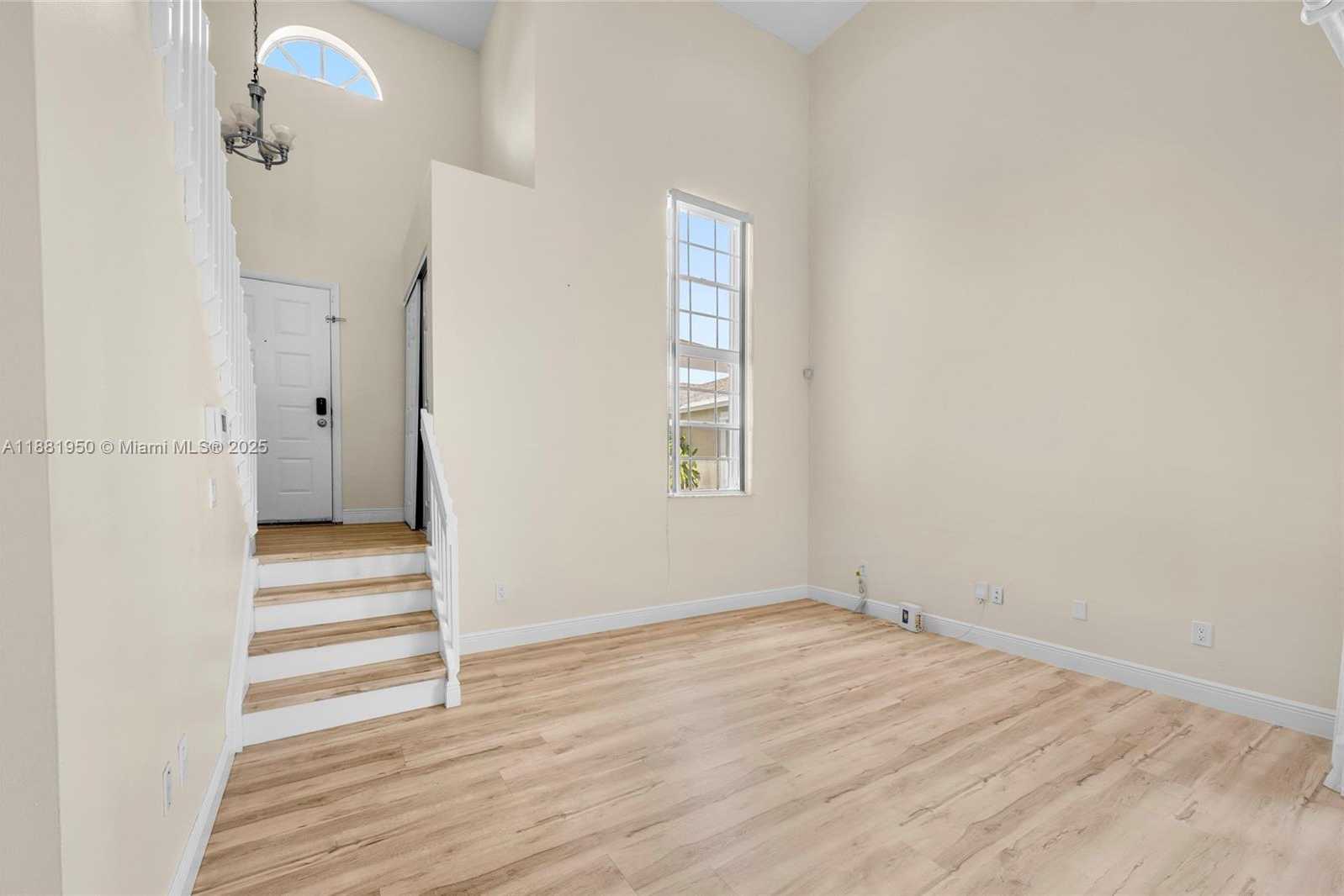 Small Image of 11862 NORTH WEST 13TH ST, Pembroke Pines Number 2