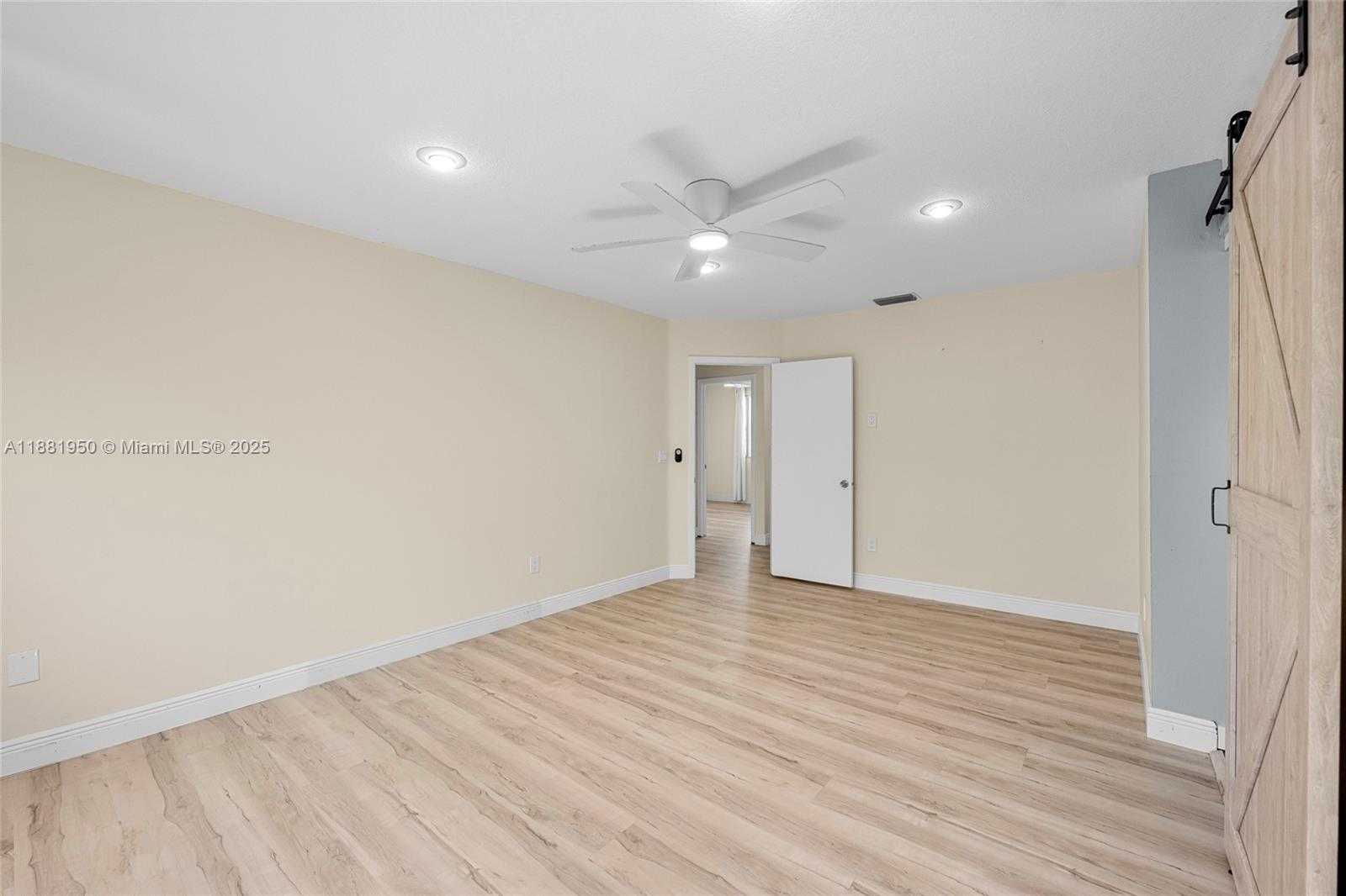 Small Image of 11862 NORTH WEST 13TH ST, Pembroke Pines Number 27