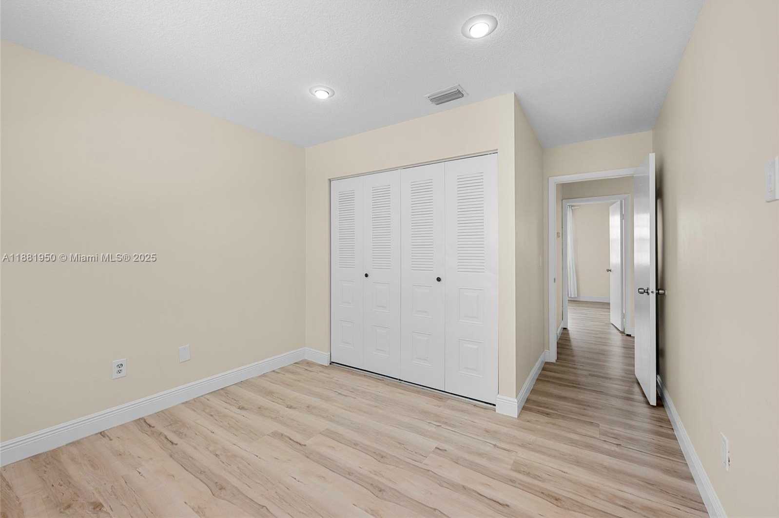 Small Image of 11862 NORTH WEST 13TH ST, Pembroke Pines Number 39