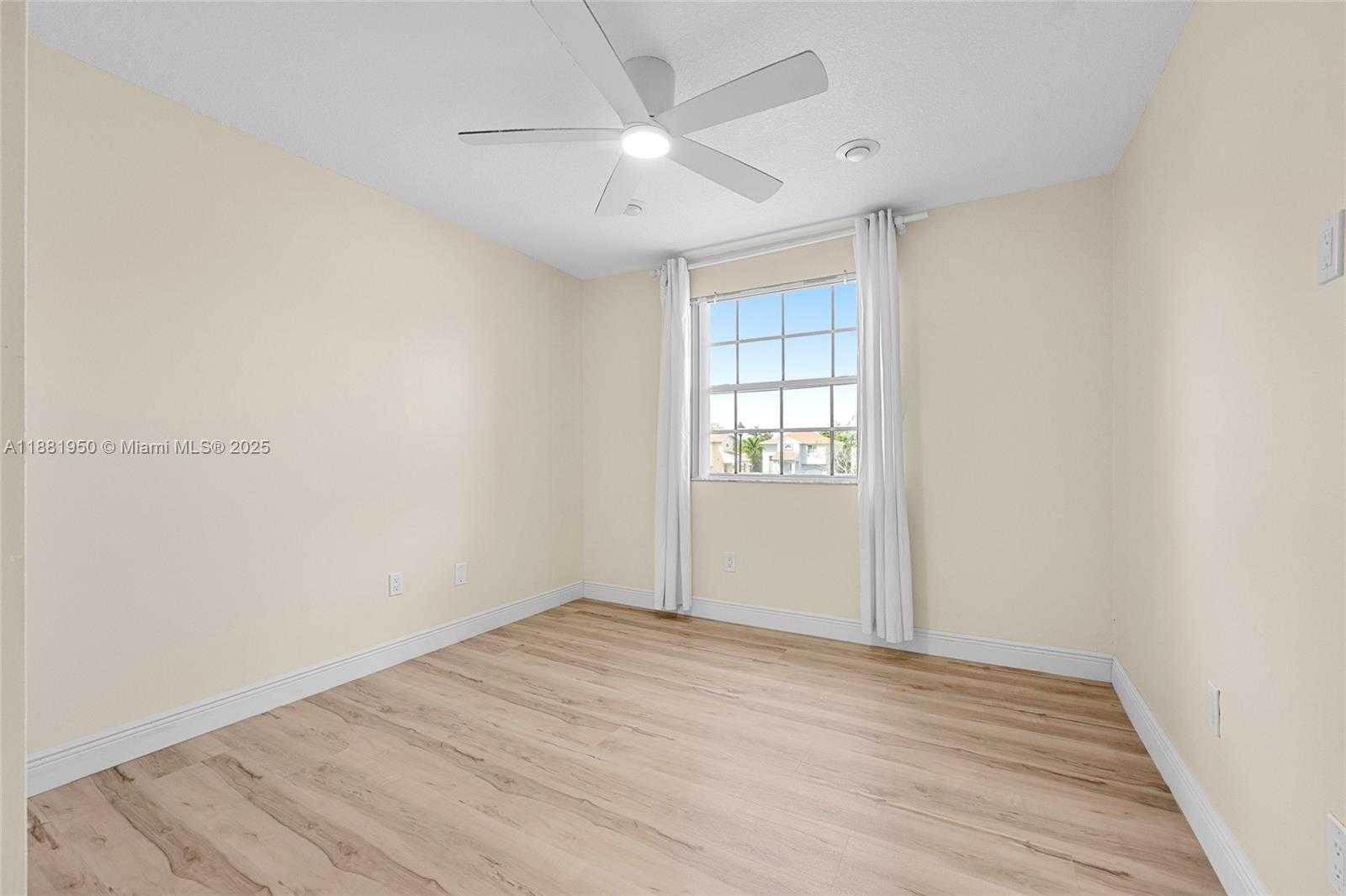 Small Image of 11862 NORTH WEST 13TH ST, Pembroke Pines Number 43