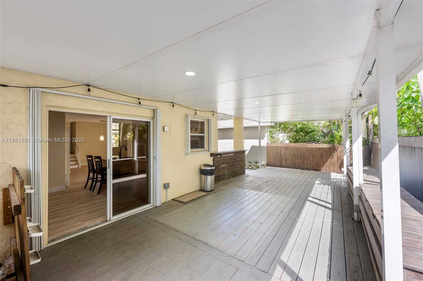 Small Image of 11862 NORTH WEST 13TH ST, Pembroke Pines Number 46