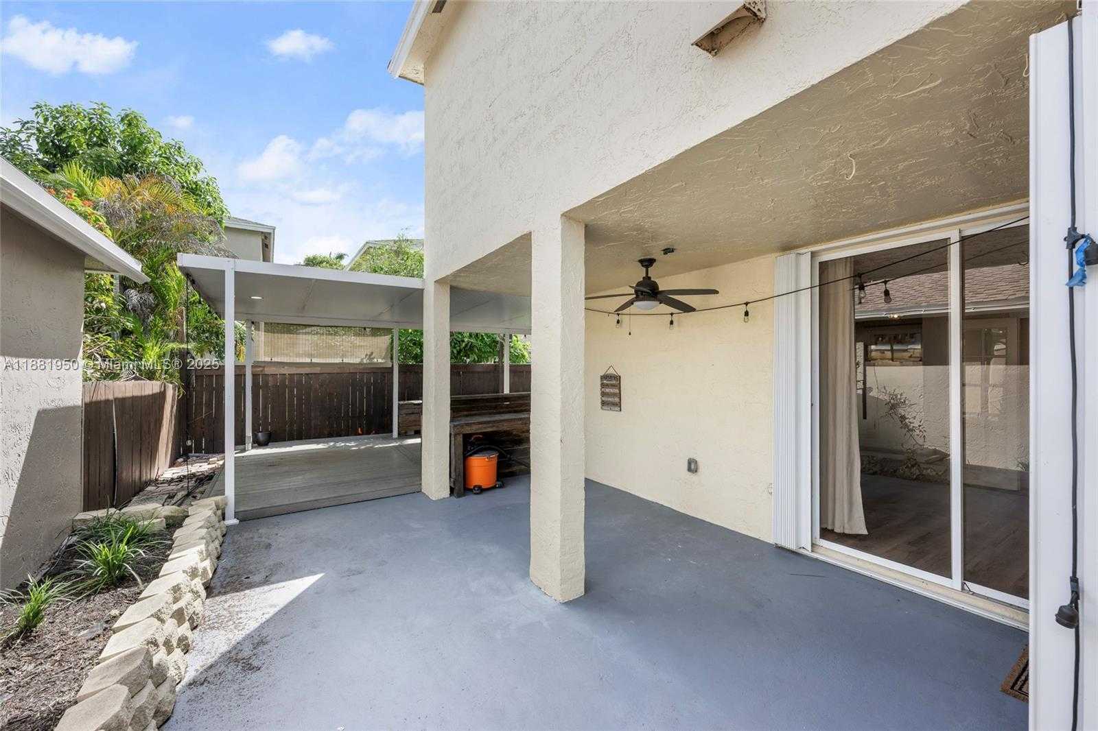 Small Image of 11862 NORTH WEST 13TH ST, Pembroke Pines Number 50