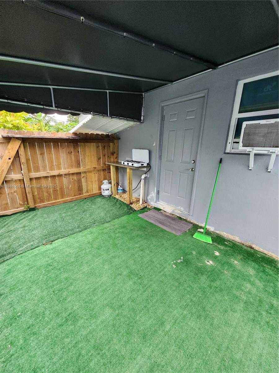 Small Image of 4301 NORTH WEST 59TH CT, North Lauderdale Number 24
