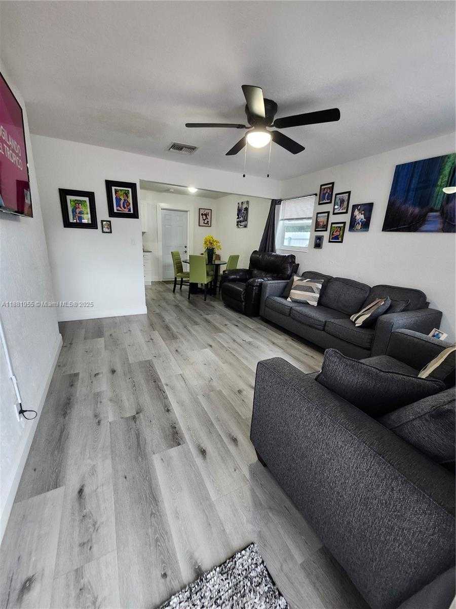Small Image of 4301 NORTH WEST 59TH CT, North Lauderdale Number 25