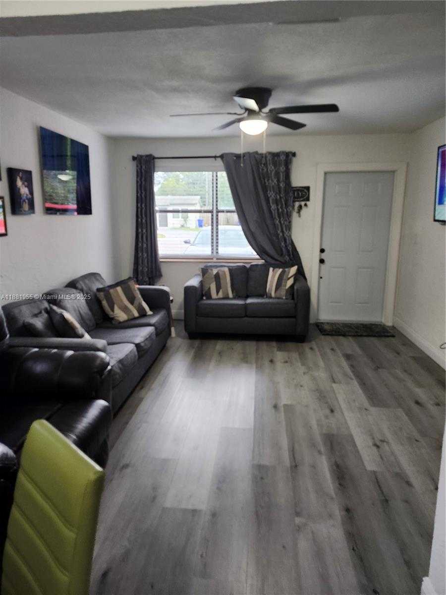Small Image of 4301 NORTH WEST 59TH CT, North Lauderdale Number 26